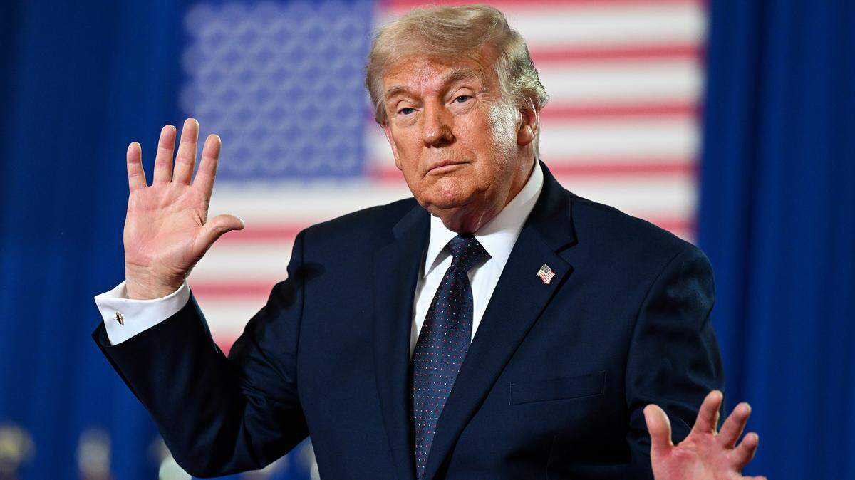 SUFFERN, NEW YORK - MAY 22: U.S. President Donald Trump dances on stage after delivering remarks during a campaign and economic policy event in the Eugene Levy Fieldhouse at SUNY Rockland Community College on May 22, 2026 in Suffern, New York. Trump traveled to the Hudson Valley to help bolster the campaign of Rep. Mike Lawler (R-NY) as he seeks reelection in what is expected to be one of the nation's most closely watched House races this November. (Photo by Roberto Schmidt/Getty Images)