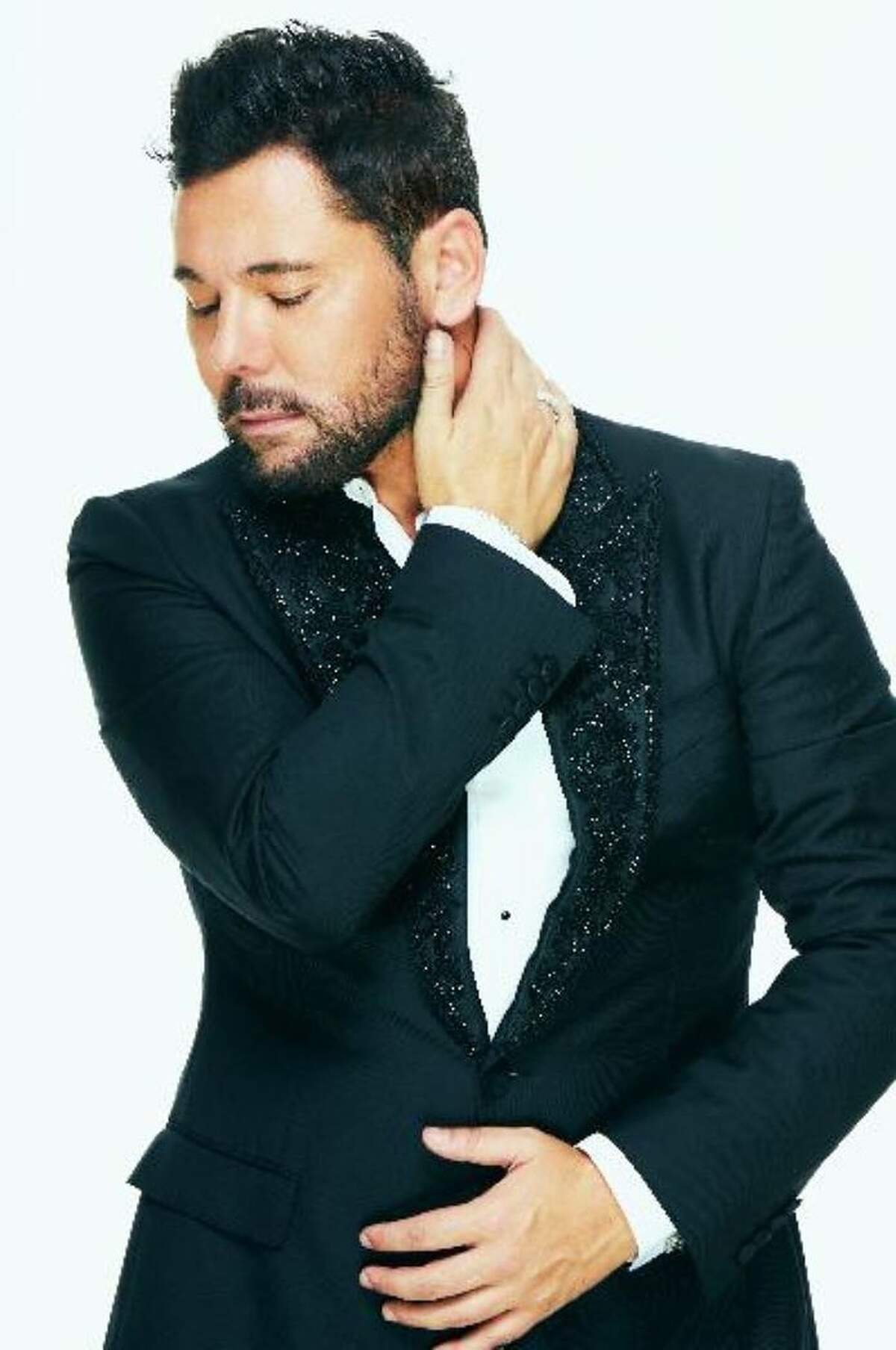 “Soy flamenco cuando tengo que serlo”, afirma Poveda. 