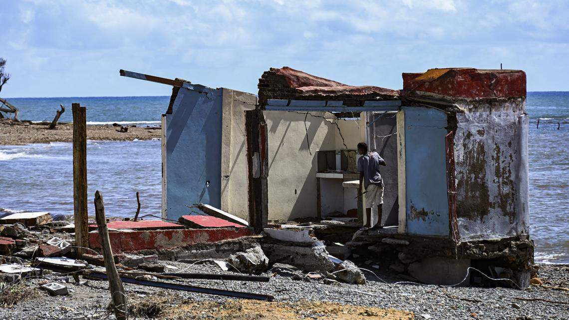 Continúan operaciones de rescate en Cuba por inundaciones provocadas por Melissa