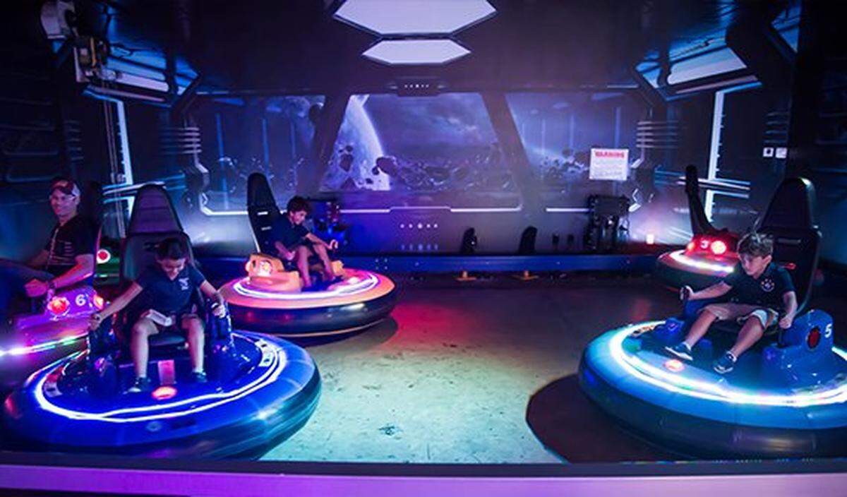 FunDimension es un complejo de entretenimiento en Wynwood que cuenta con carritos locos, videojuegos y un área de juego exterior para que los niños se ejerciten.