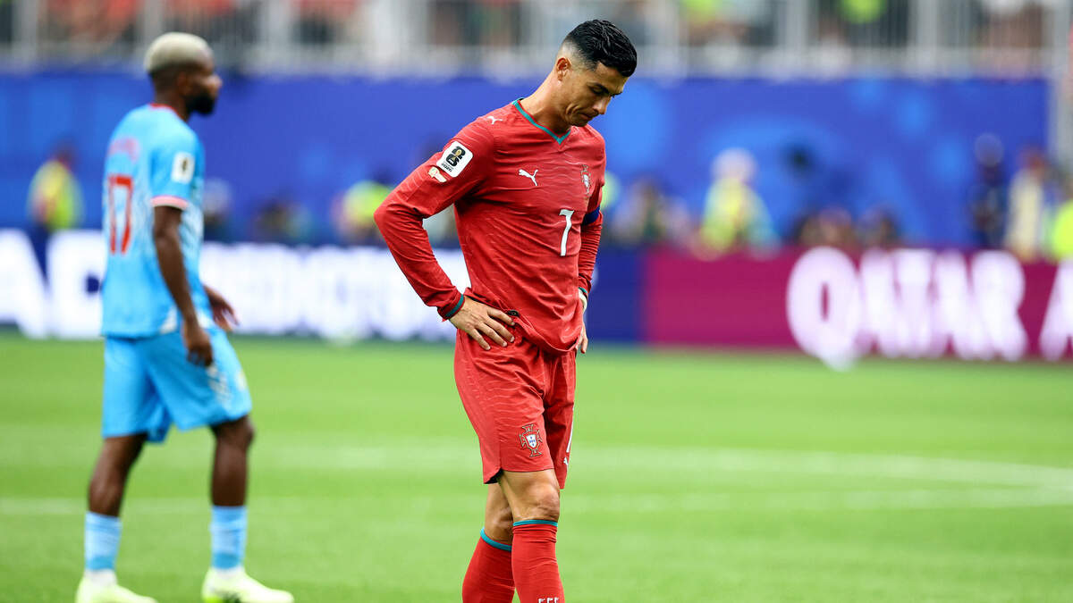 Cristiano Ronaldo, de Portugal, luce abatido tras el partido de la Copa Mundial contra la República Democrática del Congo, que terminó en empate 1-1, el miércoles 17 de junio de 2026, en Houston, Texas.