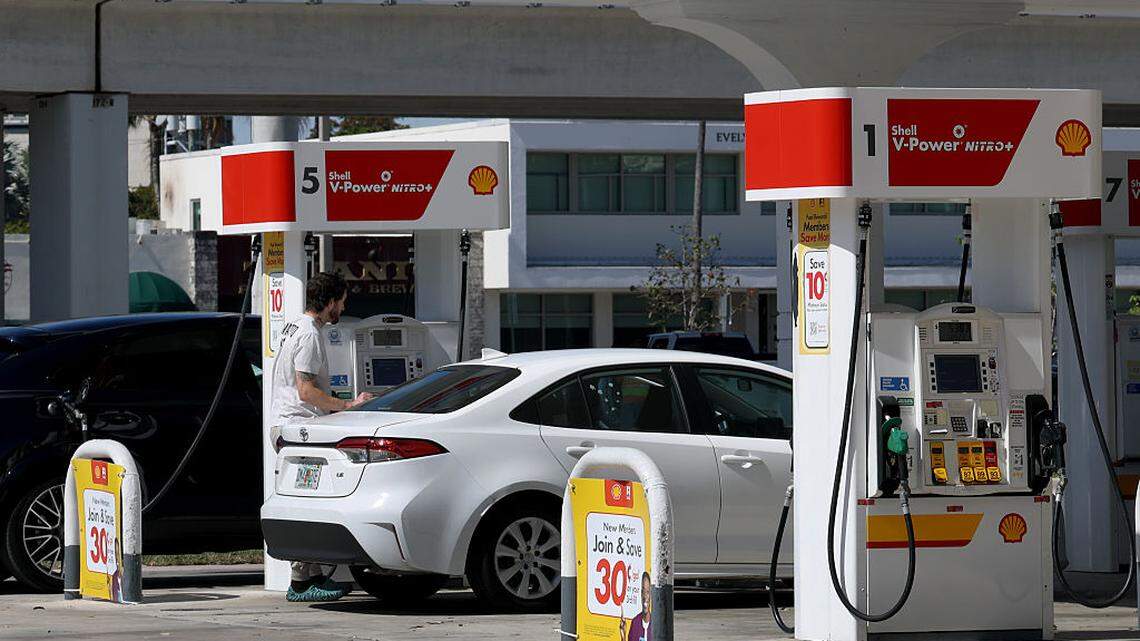 Gasolina en Florida vuelve a dispararse: conflicto con Irán sacude el mercado petrolero