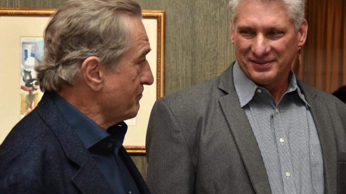 Cuban president Miguel Díaz-Canel with actor Robert De Niro during a reception in New York.