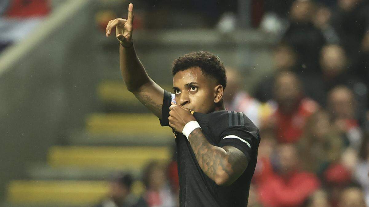 El jugador del Real Madrid festaja tras marcar un gol ante el Braga en la fase de grupos de la Liga de Campeones, celebrado el 24 de octubre de 2023 en Braga, Portugal.