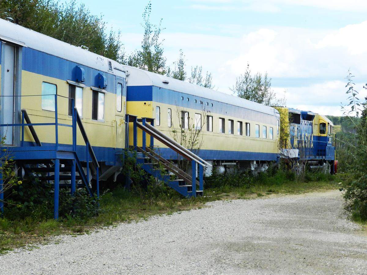 Vagones de tren que sirven de alojamiento para The Aurora Express, el magnífico y curioso hotel ubicado en Alaska, Estados Unidos.