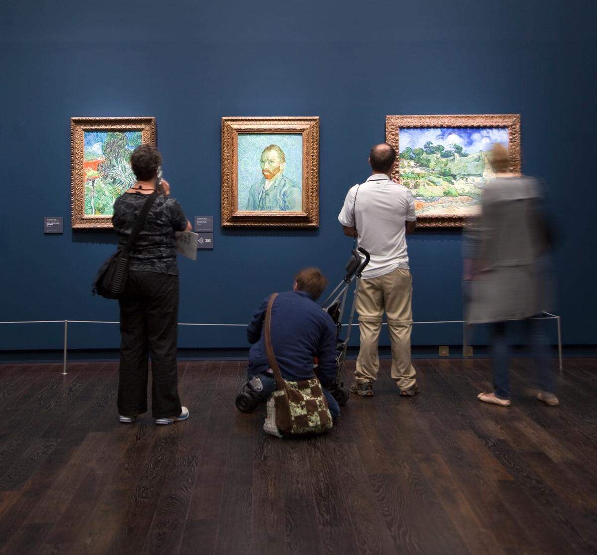 Museo de Orsay, en París, se encuentra en un muelle próximo a la Torre Eiffel y a unos cientos de metros del Museo de Orsay, donde se pueden ver las grandes obras de los maestros impresionistas de final del siglo XIX y principios del XX.