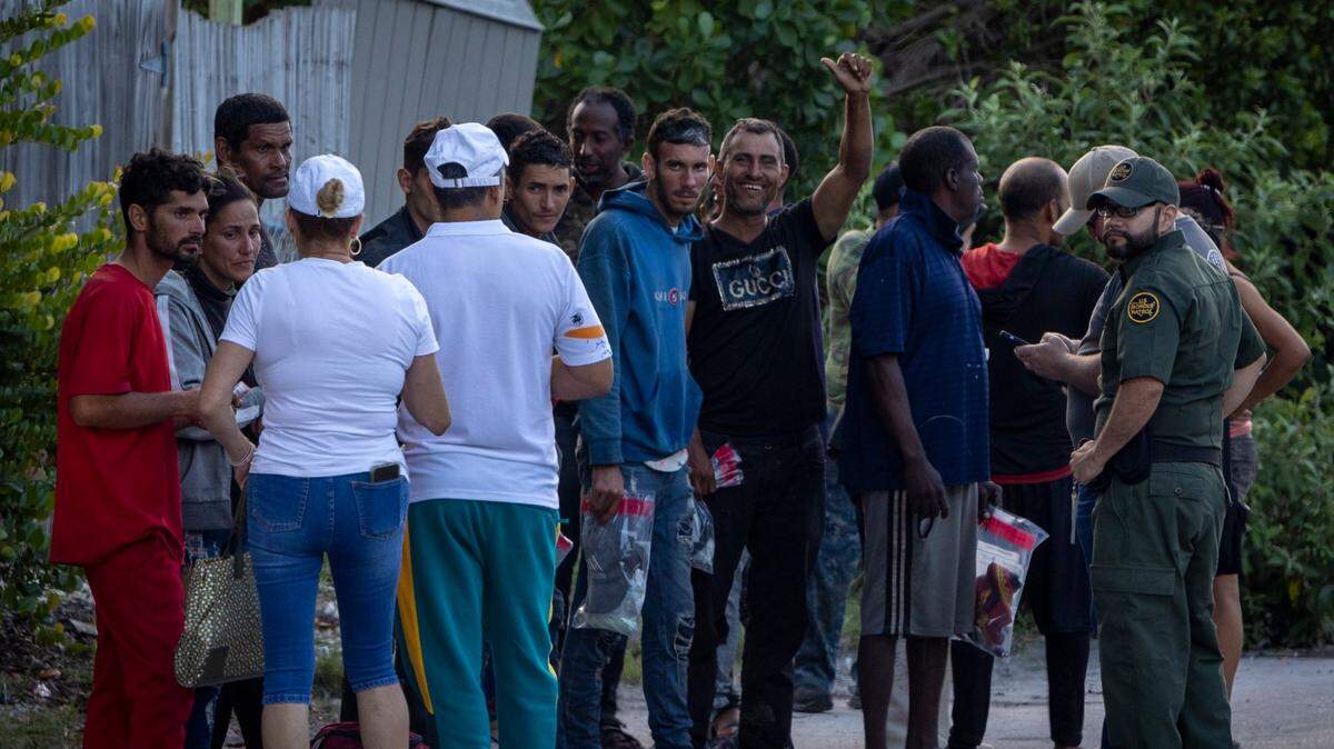Unos 110,000 cubanos fueron interceptados entrando de forma irregular a Estados Unidos entre enero y septiembre de este año, según estadísticas oficiales.