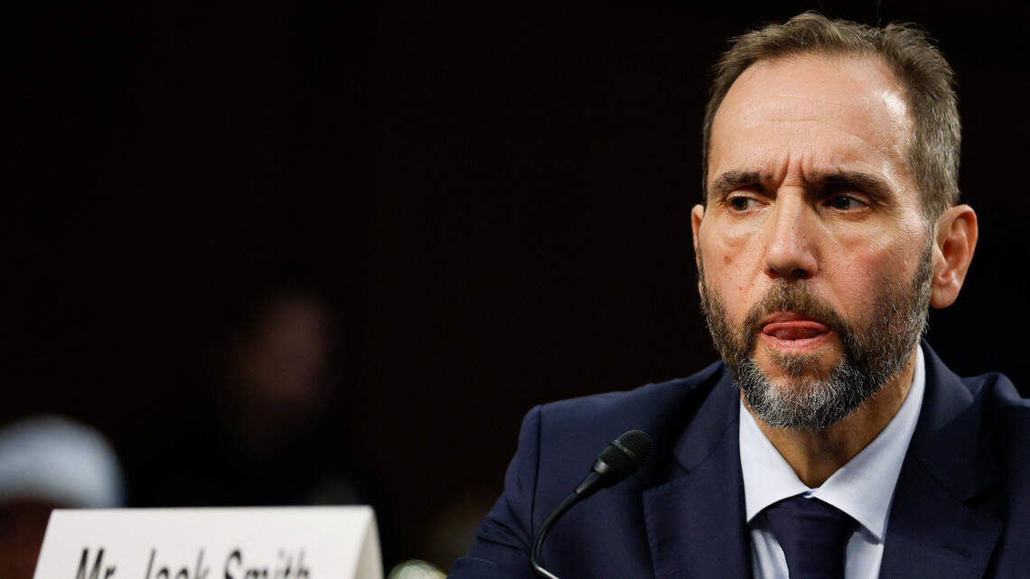 Ex fiscal defiende ante Senado los casos contra Trump por comicios de 2020 y Mar-a-Lago
