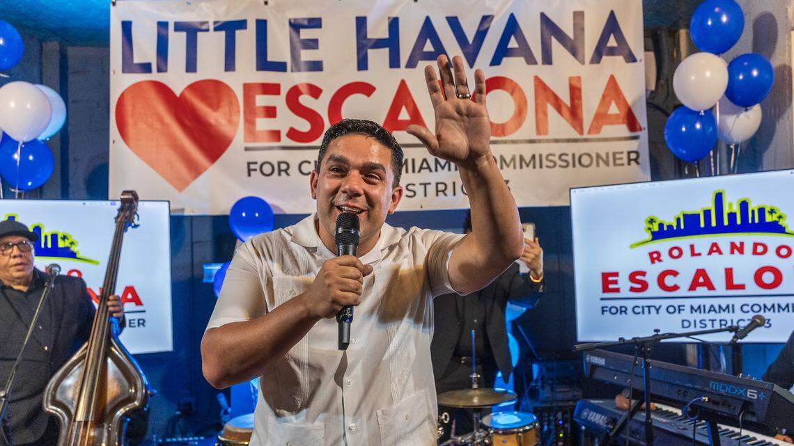 Rolando Escalona gana segunda vuelta por el Distrito 3 de Miami y propina otro golpe a la dinastía Carollo
