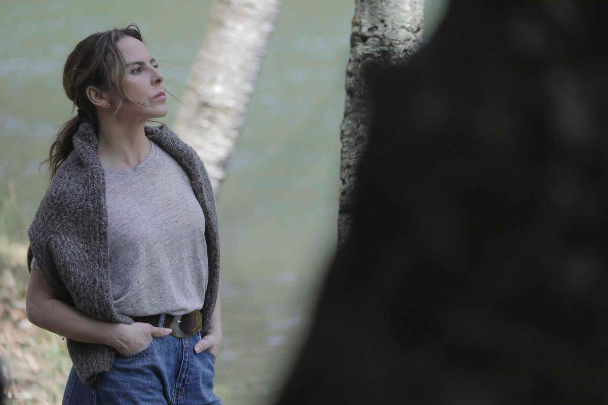 La actriz y productora mexicana Kate del Castillo, la celebrada Teresa Mendoza de “La reina del Sur”, ha estrenado una nueva serie, “Volver a caer”.