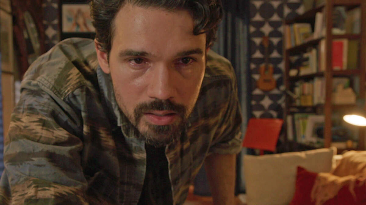 O Cinema Miami Beach estrena el viernes ‘Serena’ (2026). Un thriller sobre la soledad en la era digital y el peligro de la seducción informática.