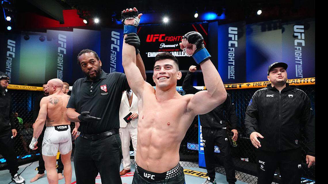 Guerrero argentino arrasa a veterano y sacude la división pluma de la UFC con un nocaut demoledor