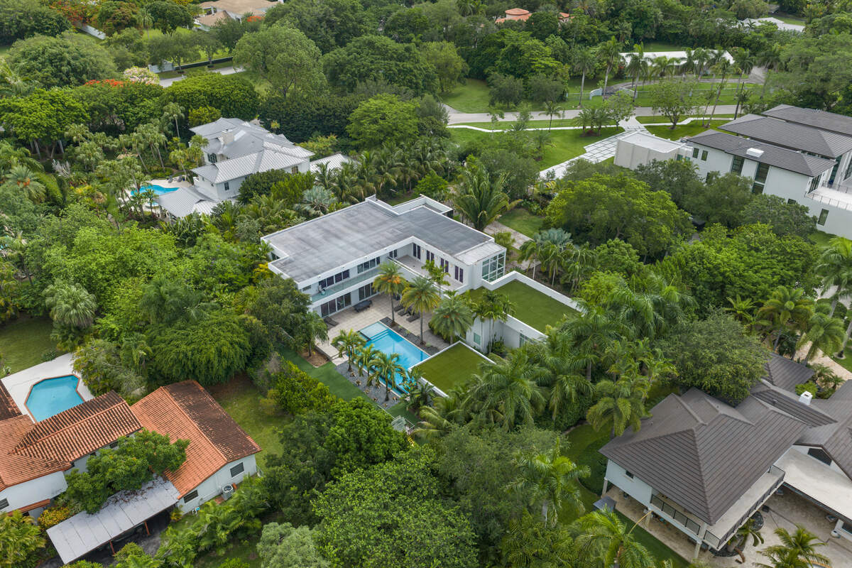 Pinecrest se ha vuelto popular entre los compradores adinerados que buscan más espacio.