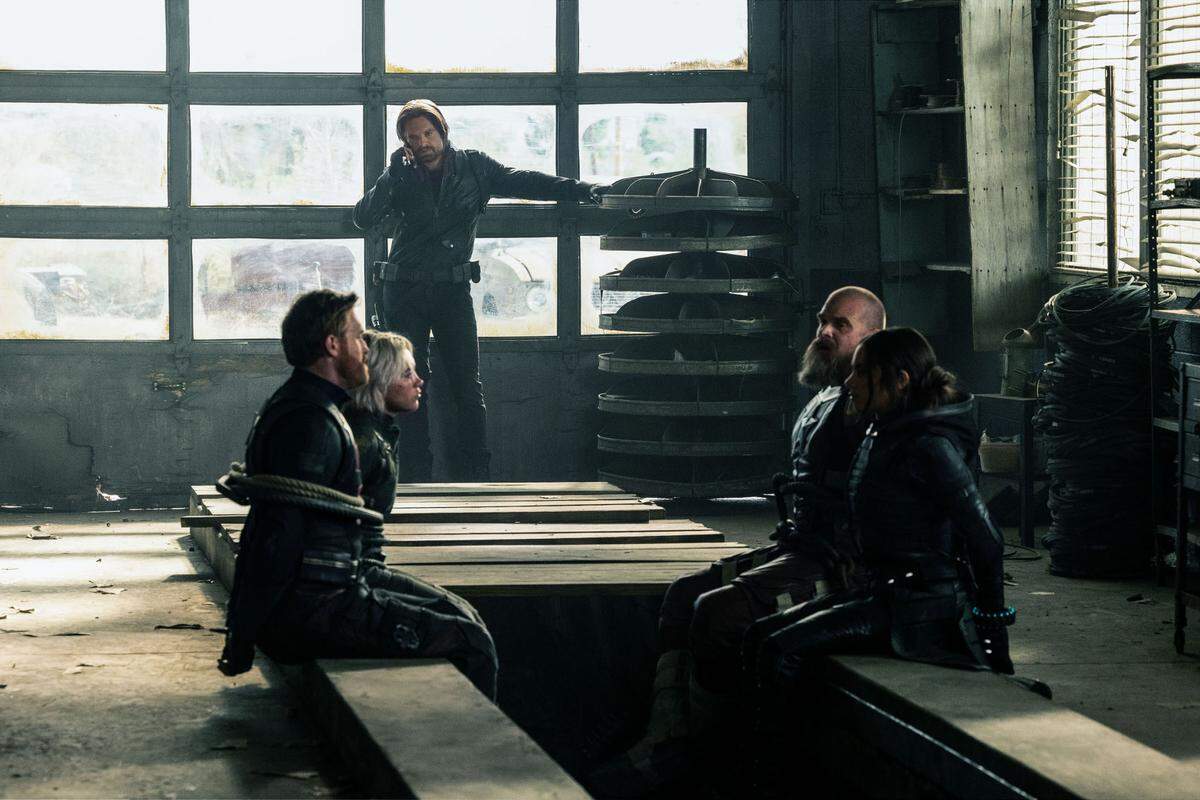 (L-R) John Walker (Wyatt Russell), Yelena Belova (Florence Pugh), Bucky Barnes (Sebastian Stan), Alexei Shostakov / Red Guardian (David Harbour), and Ghost (Hannah John-Kamen) in Marvel Studios’ THUNDERBOLTS*. Photo by Chuck Zlotnick. © 2025 MARVEL. 