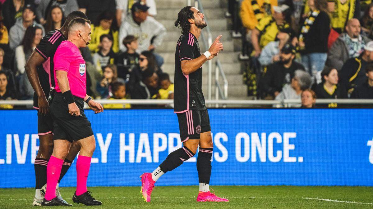 El delantero del Inter Miami Leonardo Campana, el hombre del partido, celebra uno de sus dos goles ante el Columbus Crew, el sábado 29 de abril en el Lower.com Field de Ohio.