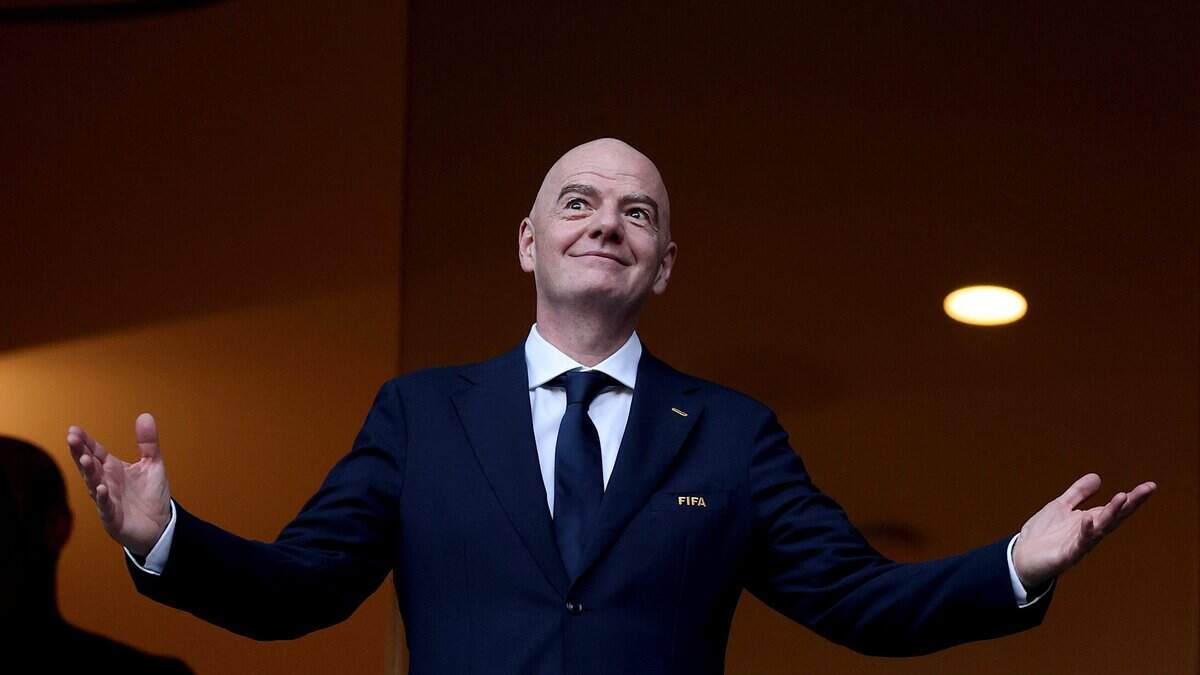 El presidente de la FIFA, Gianni Infantino, asiste al partido de la Copa Mundial de la FIFA 2026 de dieciseisavos de final entre Países Bajos y Marruecos en el Estadio de Monterrey el 29 de junio de 2026 en Guadalupe, México.