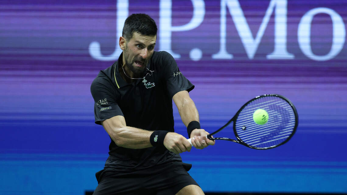 Djokovic siembra dudas en su debut ante un joven de 19 años en el Abierto de Estados Unidos