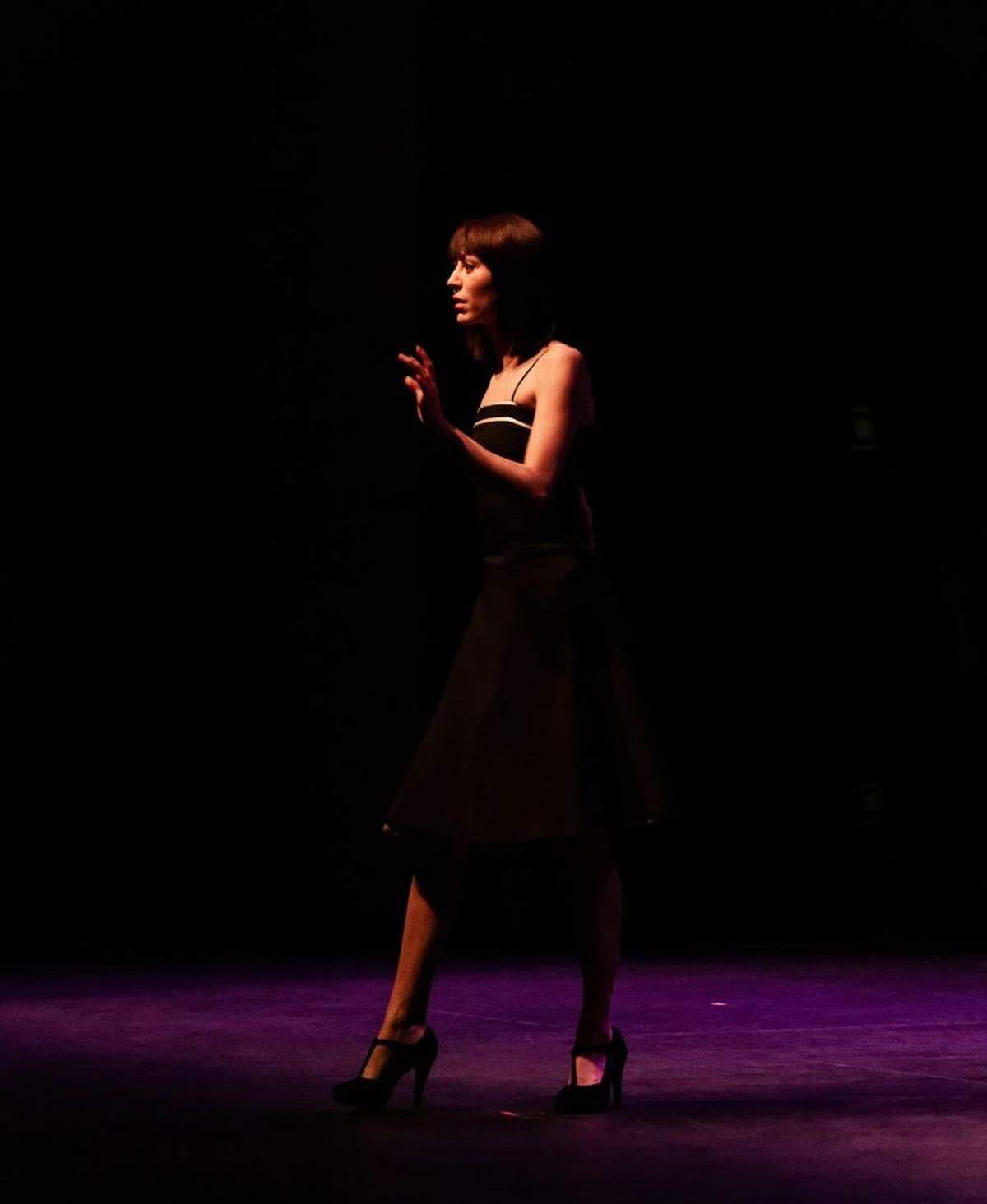 Otra escena de Luna Baxter en “SuperPasito”, de Julio Escallón. En la obra “hay un momento en el que viene una especie de rebelión, y ya veremos qué es lo que ocurre”, dice el autor.