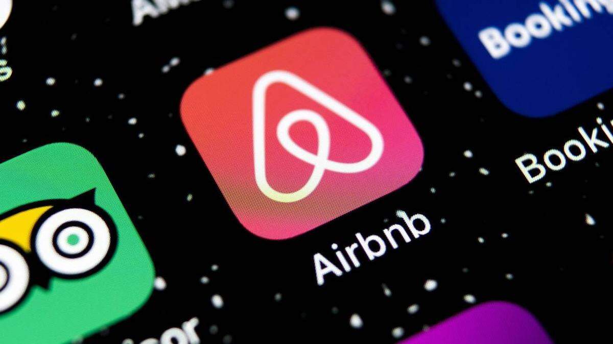 Las fiestas ruidosas son un problema para Airbnb y el negocio de los alquileres a corto plazo. La empresa trata de cumplir con las restricciones de muchas ciudades. 