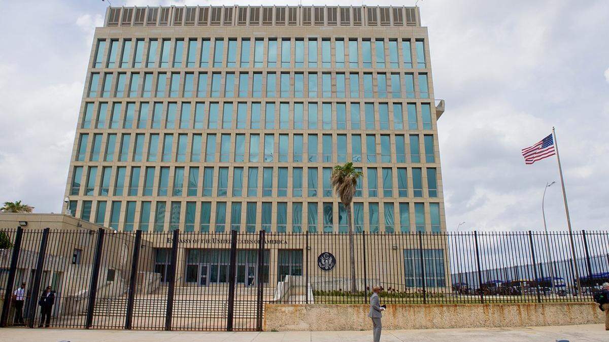 La Embajada de EEUU en La Habana advirtió a cubanos sobre la información que proveen en sus entrevistas de visado.