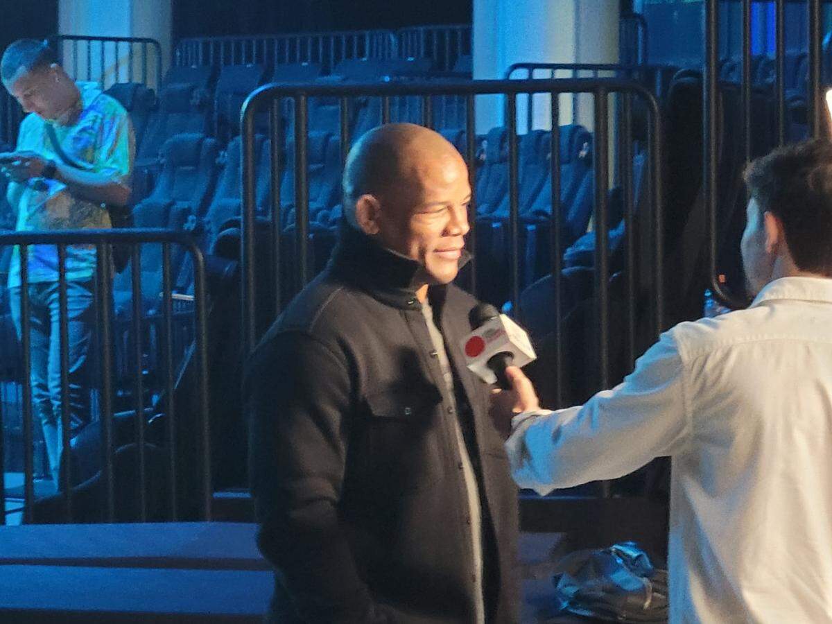 Campeon en Bellator, campeón en Bare Knuckle, ¿campeón de Eagle FC? Esa es la meta de Héctor Lombard, una verdadera leyenda de los deportes de combate que regresa a las artes marciales mixtas.