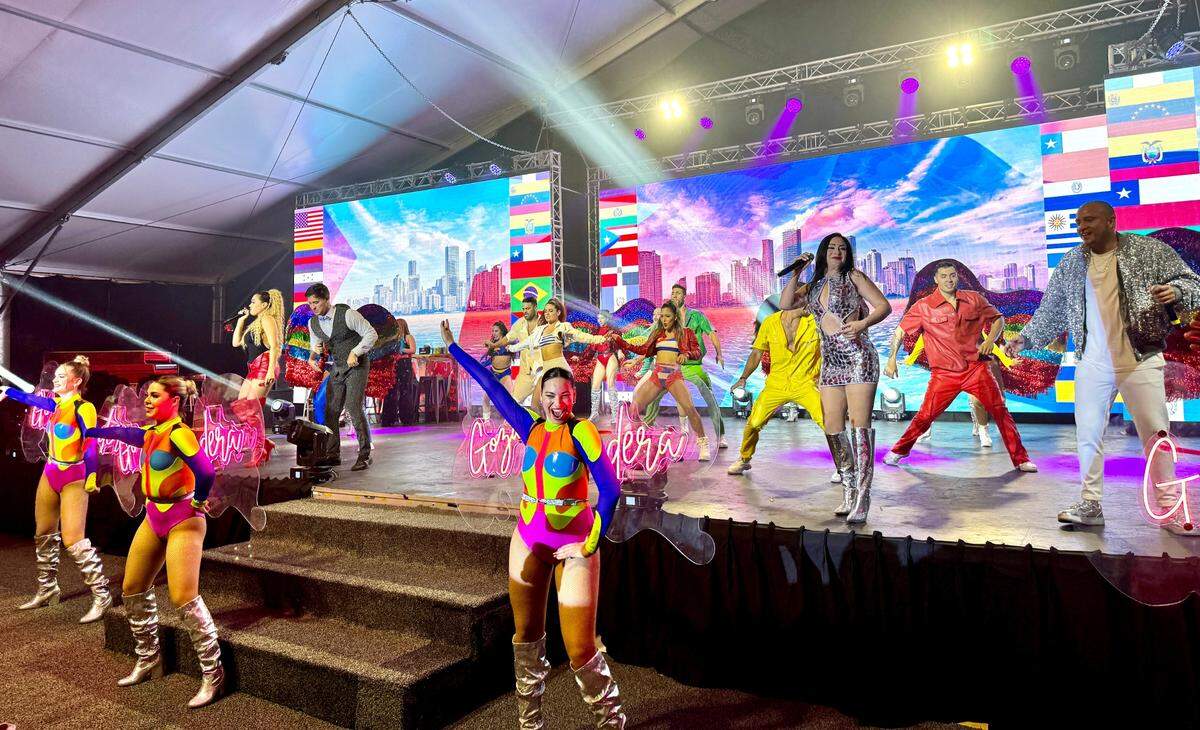 ‘Cuba under the Stars’ el show de la historia de la música de Cuba se presenta hasta febrero 2024 en el Bayfront Park de Miami