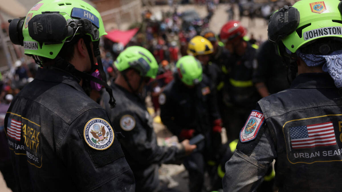 Un equipo de rescate estadounidense participa en las labores de rescate tras los terremotos que han sacudido el país, en La Guaira, Venezuela, el domingo 28 de junio de 2026.