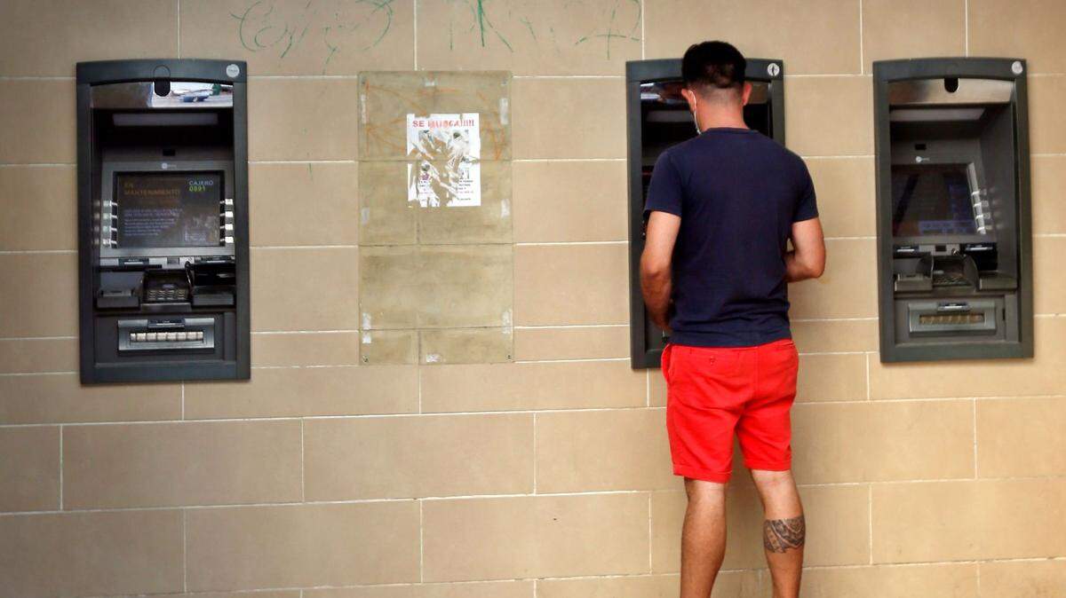 El Gobierno cubano dio a conocer que cambiará la tasa oficial del cambio del peso (cup) con respecto al dólar, para lo que se ha creado un grupo de trabajo con el Banco Central del Cuba.