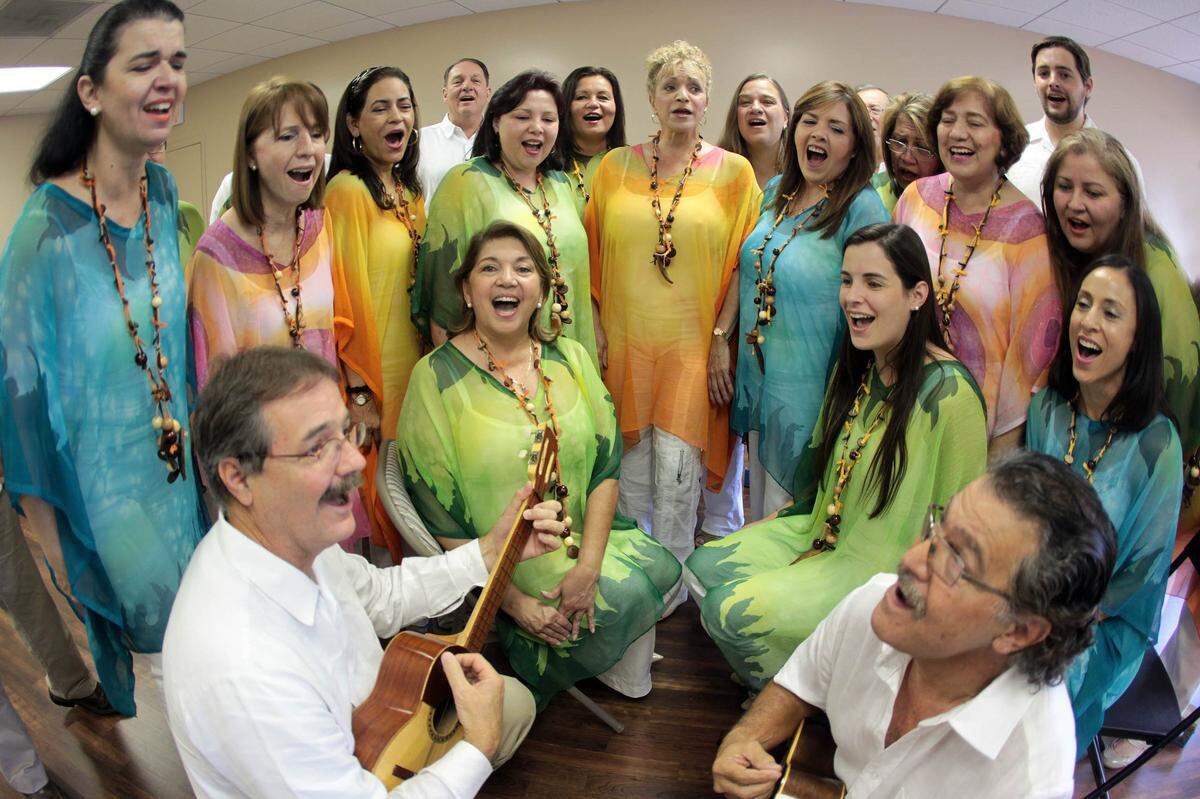 Integrantes del Grupo Coro Musical Amazonia que se presentarán el sábado 17, a las 7 p.m. en el Miami Hispanic Cultural Arts Center.