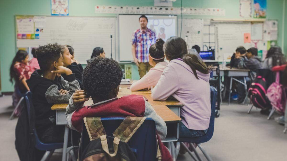 Las clases presenciales y el regreso a la escuela se han convertido en un candente debate en Estados Unidos a raíz del devastador impacto de la pandemia del coronavirus.