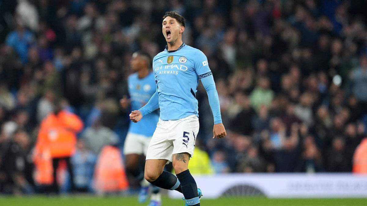 Un gol de John Stones en el minuto 98 supuso el definitivo 2-2 entre el Manchester City y un Arsenal con 10 jugadores, en el duelo entre los dos máximos favoritos al título de la Premier League, que sigue liderada por los ‘Citizens’ tras la quinta fecha.