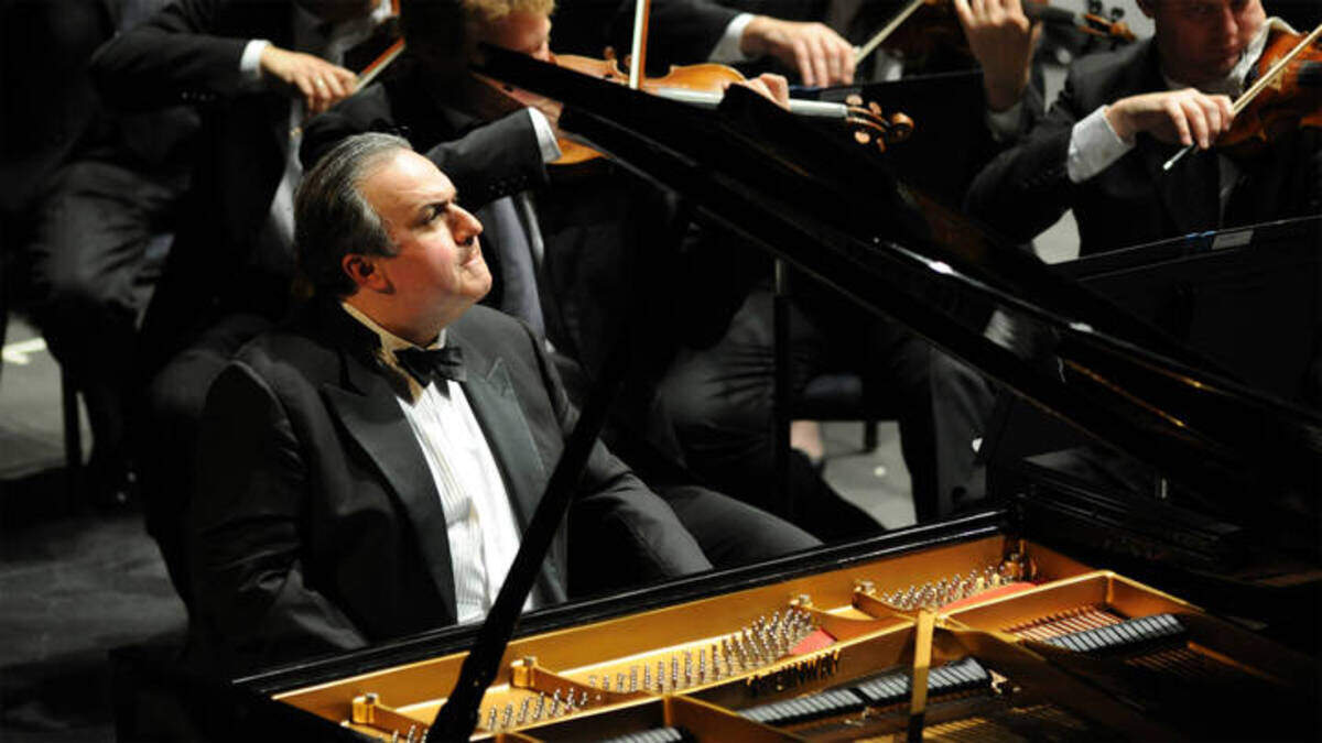 Bronfman interpreta a Beethoven con la Orquesta de Cleveland en el Arsht Center.