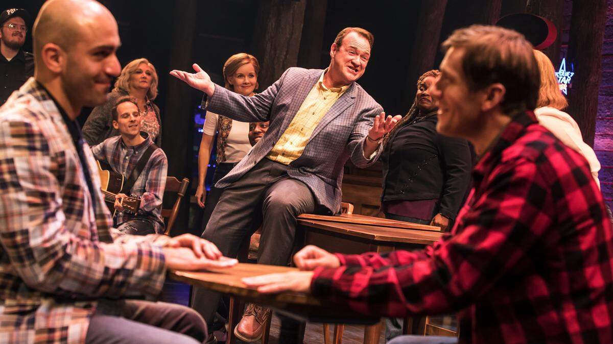 Nick Duckart, Kevin Carolan, Andrew Samonsky y elenco de ‘Come From Away’.