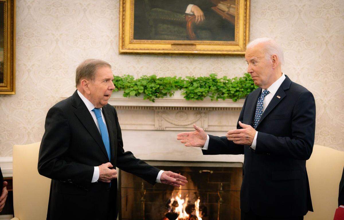 El presidente estadounidense Joe Biden durante el encuentro con el opositor Edmundo González.