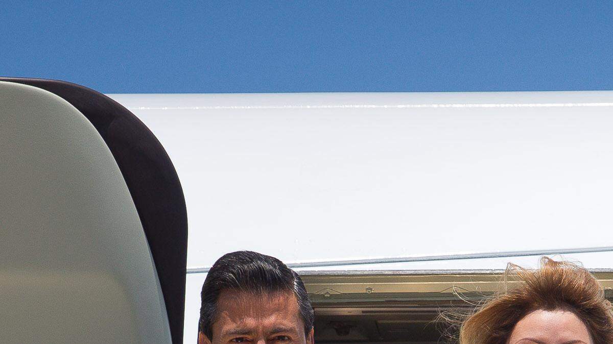 Los autores concluyen, con datos y documentos, que el presidente de México, Enrique Peña Nieto, y su esposa, Angélica Rivera, obtuvieron una casa valorada en $7 millones de dólares de un contratista del gobierno. 