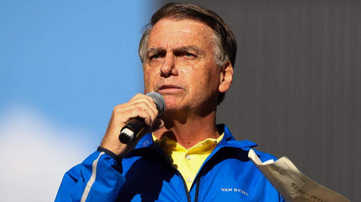 El expresidente de Brasil, Jair Bolsonaro, da un discurso durante una protesta en apoyo a las personas acusadas de intentar dar un golpe de Estado, el 29 de junio de 2025, en Sao Paulo.