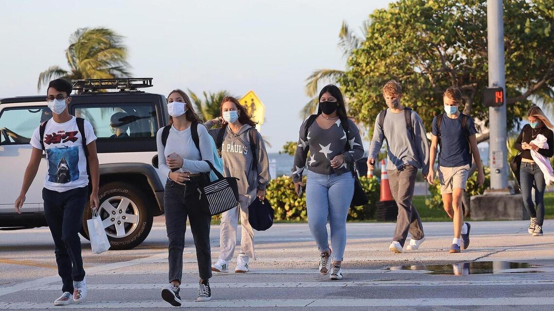 Miami schools shorten quarantines to 10 days. Those vaccinated don’t have to quarantine.