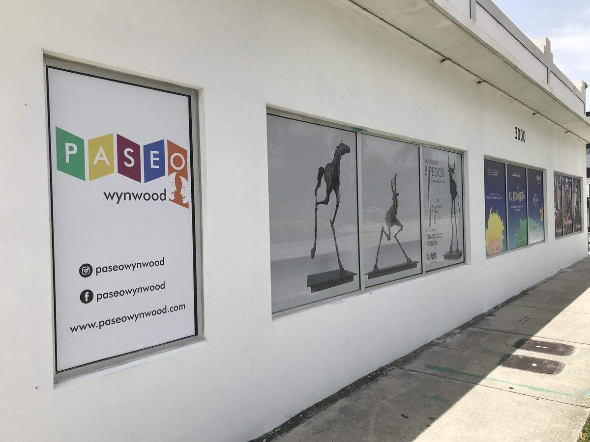 Fachada del Black Box del Paseo Wynwood.