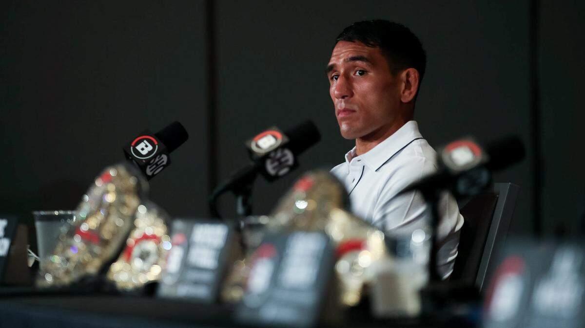 Emmanuel Sánchez espera entrar al ruedo del combate para vencer a Mads Burnell. Conocido como “El Matador’’, su pelea este sábado será el complemento perfecto para el evento más esperado en la historia de Bellator.