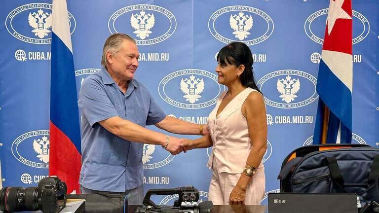 ‘Manden petróleo’: Rusia entrega equipos al sistema electoral de Cuba y estallan las críticas