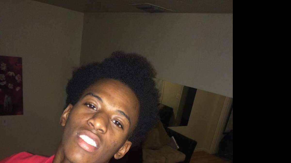 Jarvis Henderson, alumno de secundaria del colegio Edison Senior High School, era un buen estudiante, tranquilo, y muy apreciado por sus compañeros de clase, según le describieron amigos y familiares.