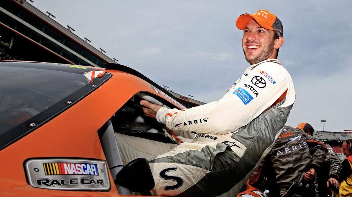 DANIEL SUAREZ es uno de los pilotos de mayor futuro en la NASCAR.