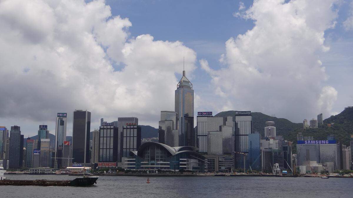 No hay uno sino varios Hong Kong en un mismo espacio de casi ocho millones de habitantes.            