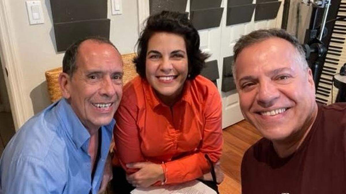 Lázaro Horta junto Grettel Trujillo y Jorge Hernández