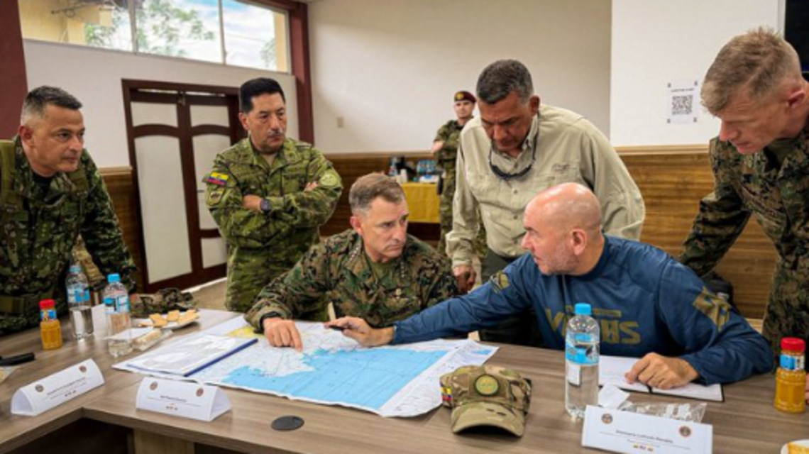 Fuerzas militares de EEUU, Colombia y Ecuador preparan ofensiva contra narcos en la frontera