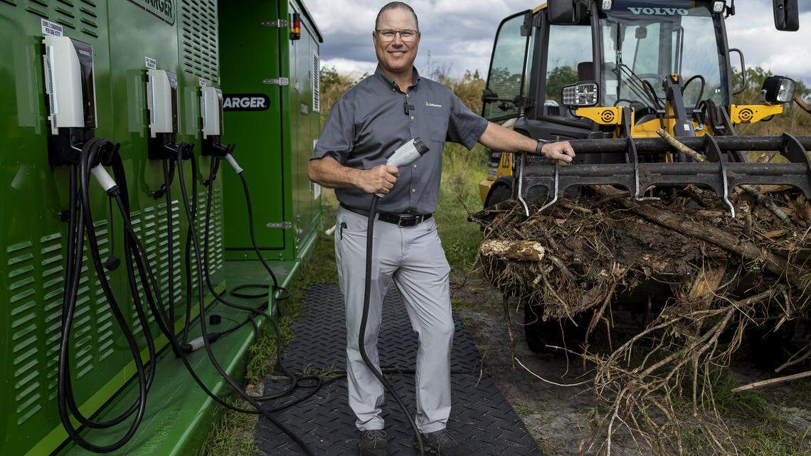 ¿Quemar árboles para ayudar al planeta? El sur de Florida prueba una nueva solución tecnológica para combatir el cambio climático