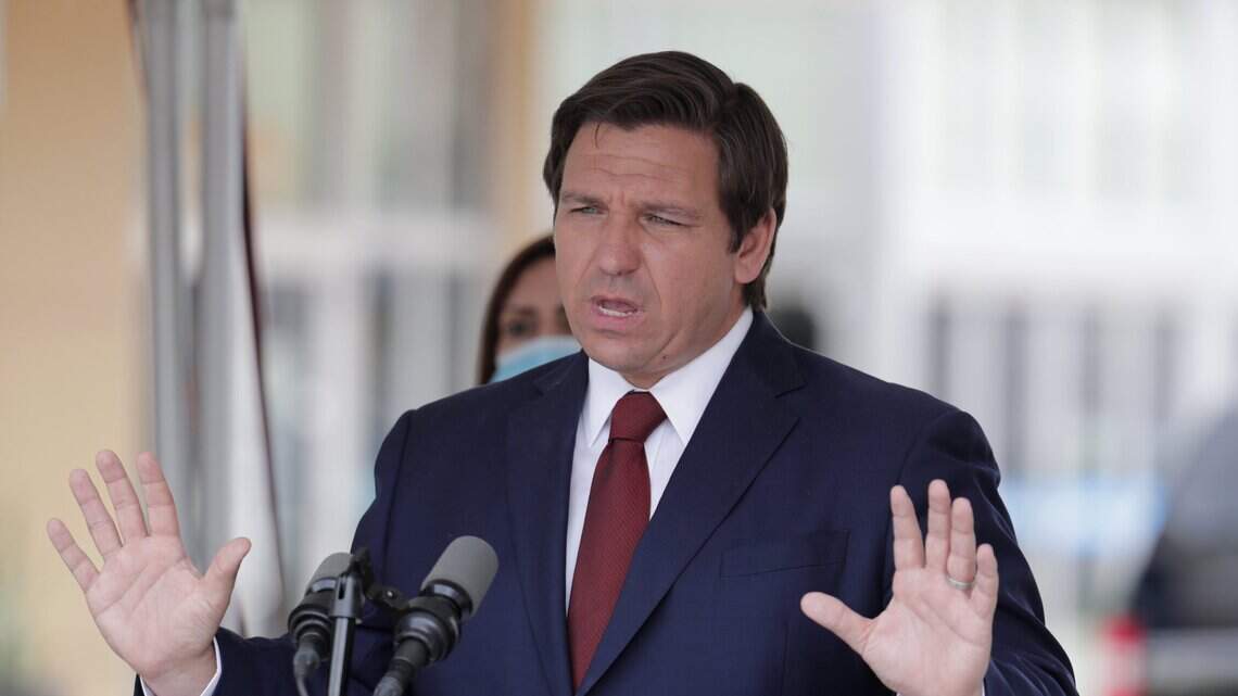 DeSantis asegura que no restringirá la operación de negocios en Florida