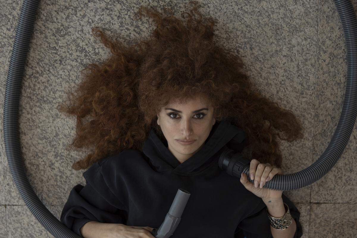 Hulu latino presenta la comedia ‘Competición oficial’ (2021) con las actuaciones de Antonio Banderas, Penélope Cruz y Oscar Martínez.