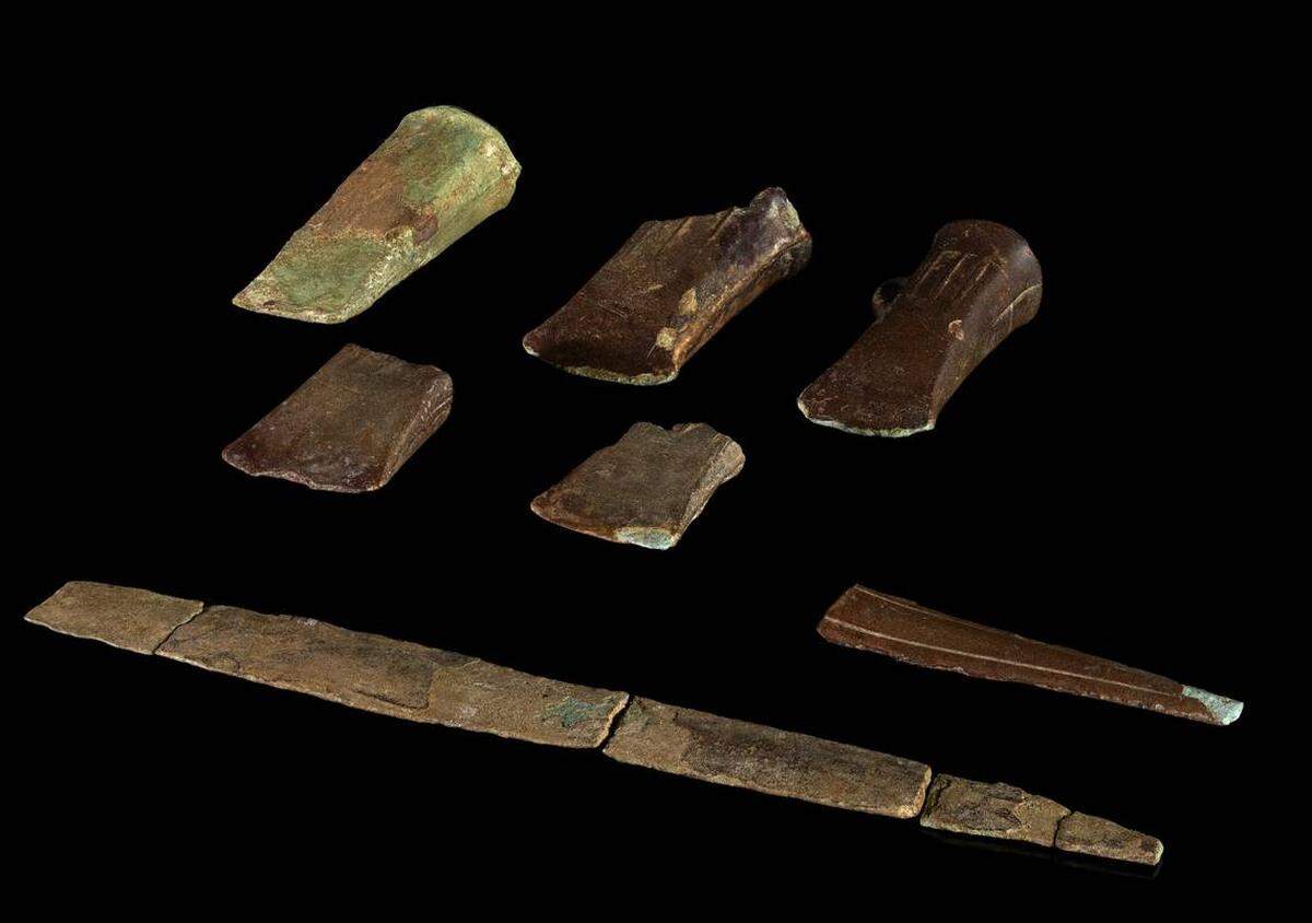 La colección de artefactos de 2,800 años de antigüedad que se halló en Pendoylan. 