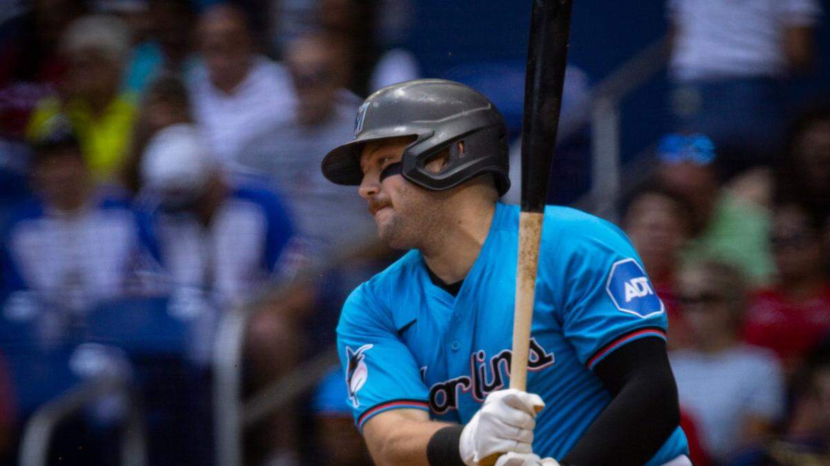 Los Marlins colocarán al tercera base Jake Burger en la lista de lesionados de 10 días antes de su serie inaugural en casa contra los Gigantes de San Francisco.